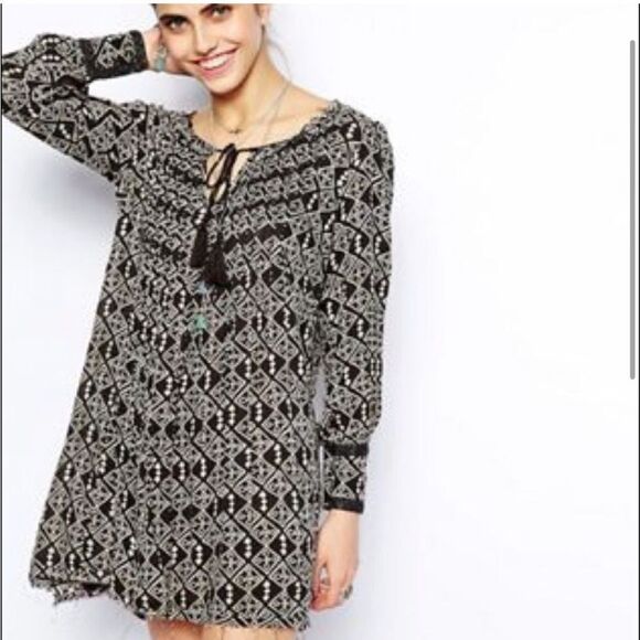 Free People Marlow Dress in Monochrome
Print size S Mini Boho black and white - Picture 2 of 7